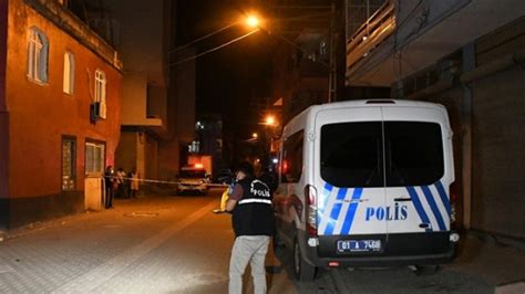A­d­a­n­a­­d­a­ ­ç­ı­k­a­n­ ­s­i­l­a­h­l­ı­ ­k­a­v­g­a­d­a­ ­2­ ­k­i­ş­i­ ­y­a­r­a­l­a­n­d­ı­